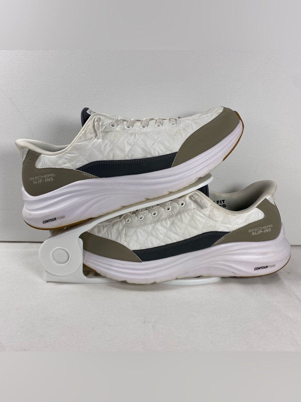 Skechers Slip-Ins Cozy Fit Mens 12 White Taupe Quilted Walking Shoes 232619